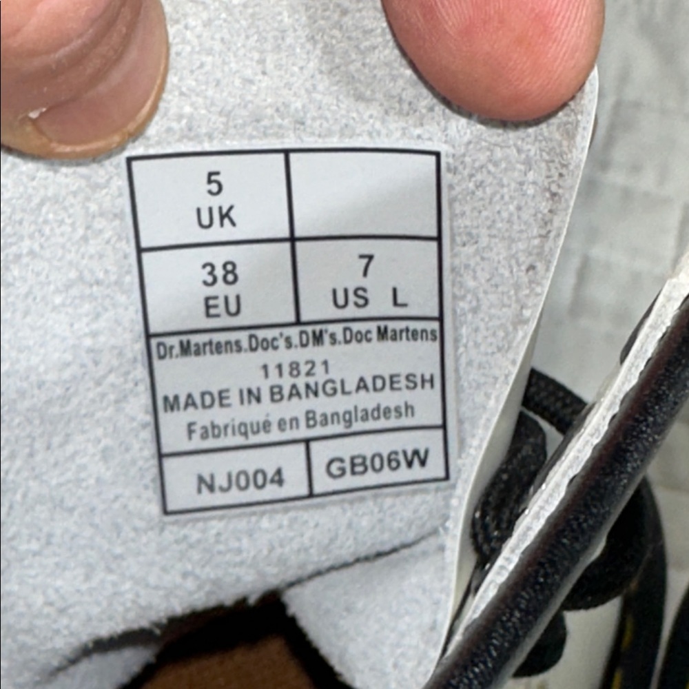Dr. Martens 1460 8 Eye White Combat Boots with Black Laces.  Please see photos - Picture 7 of 8